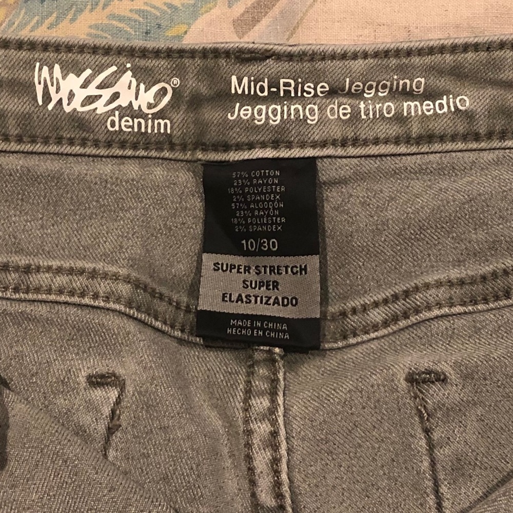 Capri Jean - Picture 4 of 4